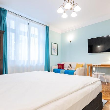 Old City Apartment Орадеа Екстериор снимка