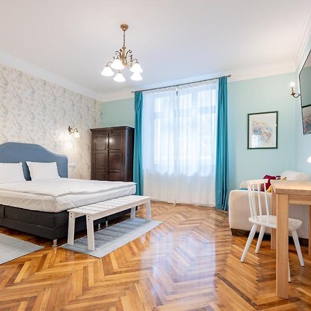 Old City Apartment Орадеа Екстериор снимка