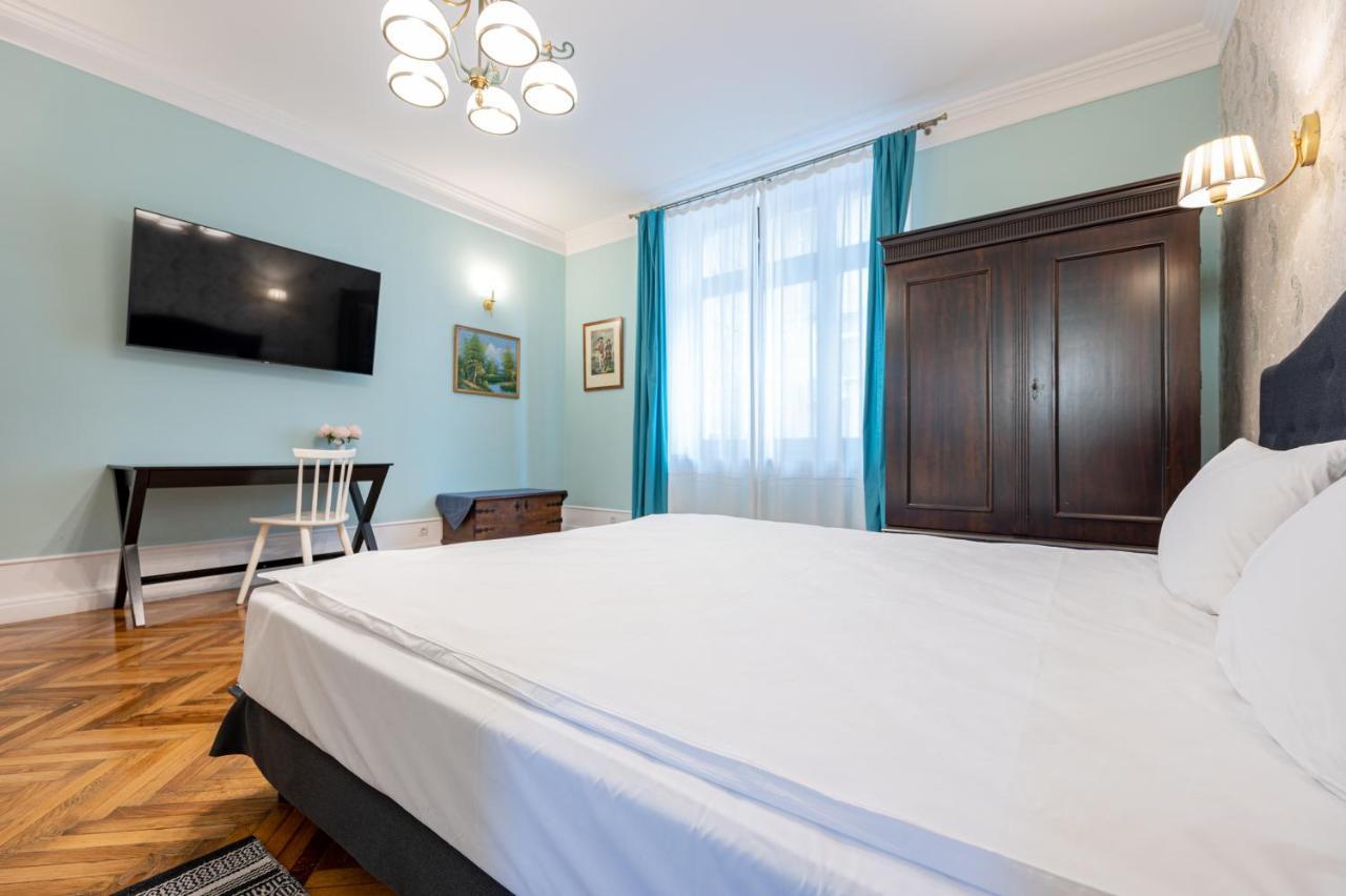 Old City Apartment Орадеа Екстериор снимка
