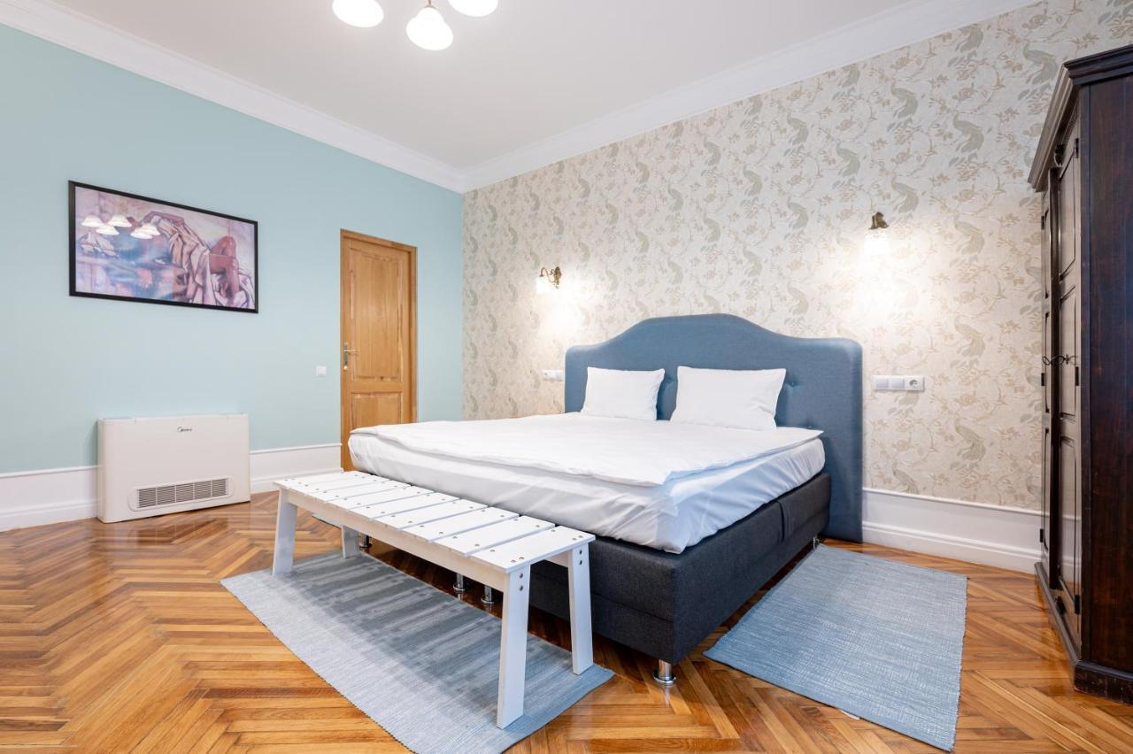 Old City Apartment Орадеа Екстериор снимка